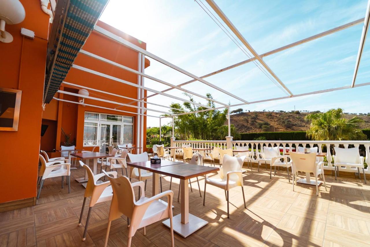 Kampaoh Costa Del Sol Hotel Almayate Bajo Luaran gambar